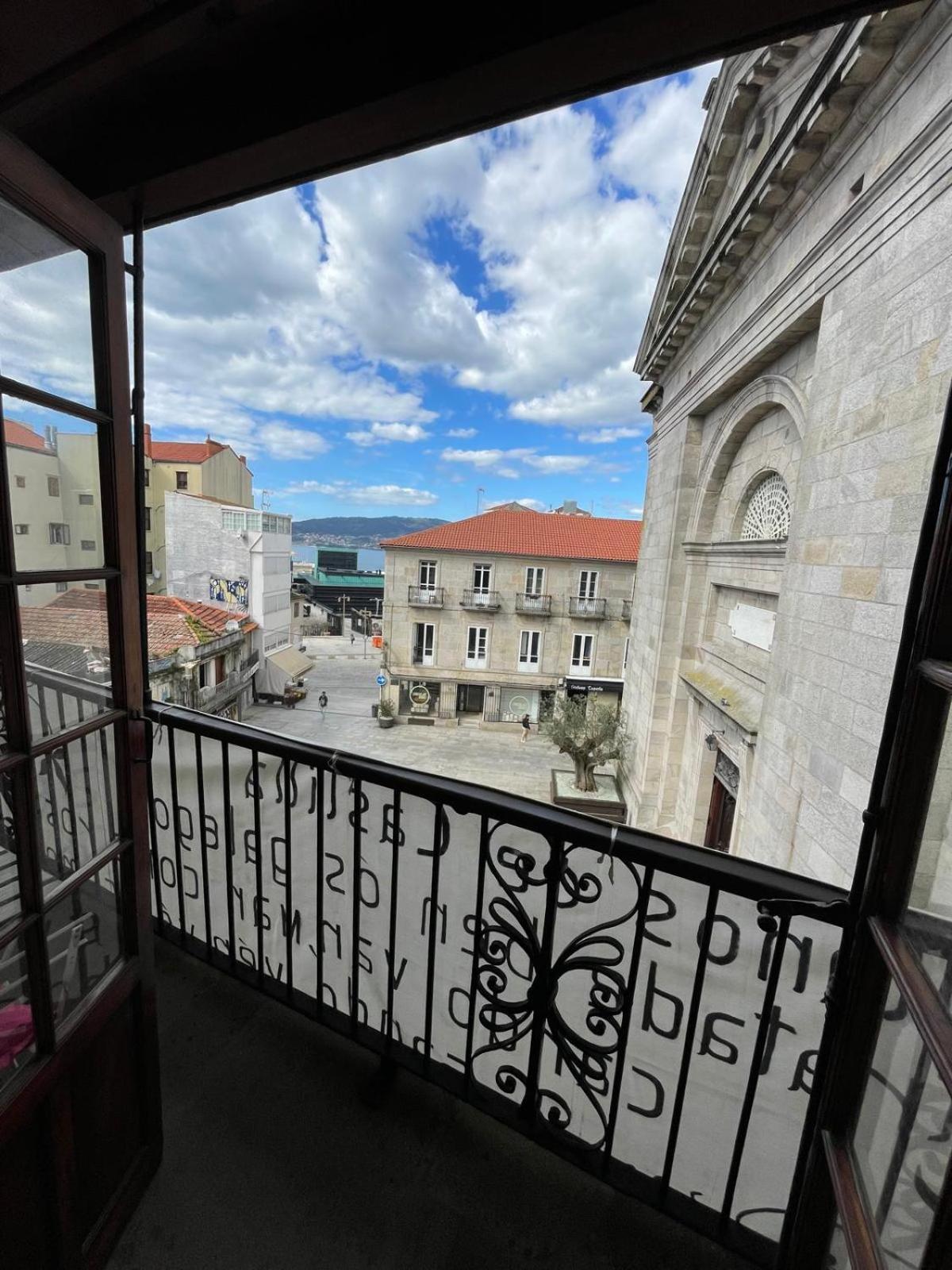 Apartamentos "Plaza De La Iglesia" Vigo Exterior foto